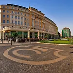 Radisson Blu Carlton Hotel, Отель Братислава