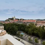 Отель Radisson Blu Carlton Hotel, 4*
