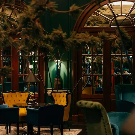 Radisson Blu Carlton Hotel, Hotel 4*