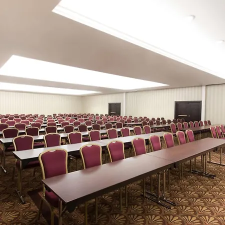 Radisson Blu Carlton Hotel, Pozsony