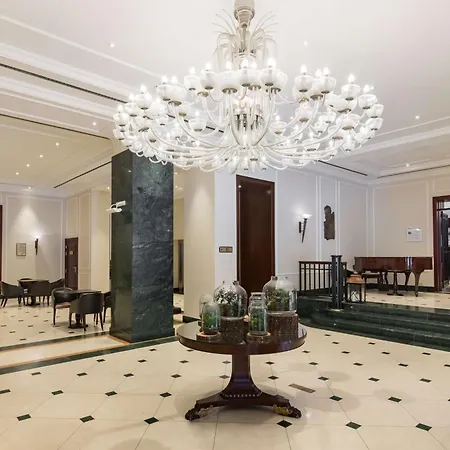 Szálloda Radisson Blu Carlton Hotel, 4*