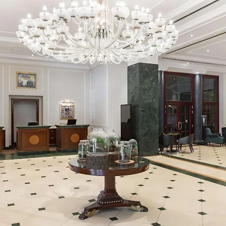 Szálloda Radisson Blu Carlton Hotel, Pozsony