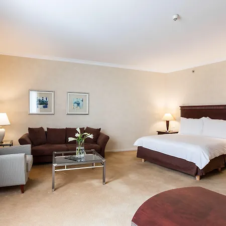 ホテル ラディソン ブルー カールトン ブラチスラヴァ