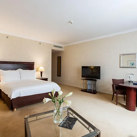 Szálloda Radisson Blu Carlton Hotel, Pozsony