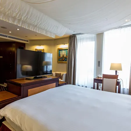 Szálloda Radisson Blu Carlton Hotel, 4*