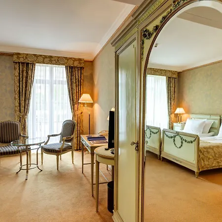 Radisson Blu Carlton Hotel, Pozsony