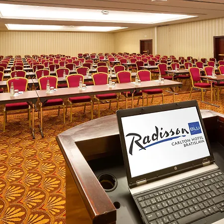 Radisson Blu Carlton Hotel, Szálloda 4*