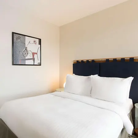 Hotel Radisson Blu Carlton Hotel, 4*