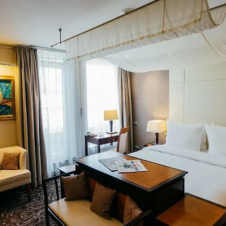Radisson Blu Carlton Hotel,
